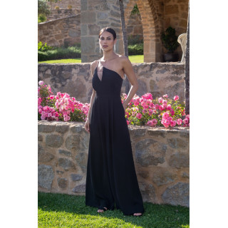 Vestido Preto Fluido com Ombro Solto