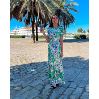 Vestido estampado com laço no pescoço