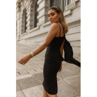 Vestido com parte superior assimétrica