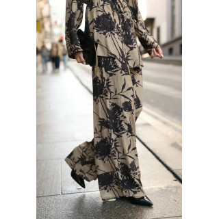 Calça estampada fluída