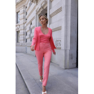 Top em malha canelada com decote em V